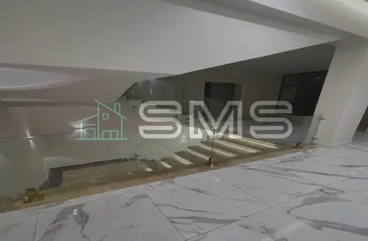 تاون هاوس - 3 غرف نوم - 4 حمامات للايجار في ساحة الفيلا - فيفث سكوير - التجمع الخامس - مدينة القاهرة الجديدة - القاهرة