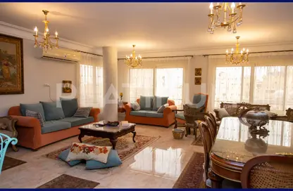 Apartment - 3 Bedrooms - 2 Bathrooms for sale in Al Farik Mohamed Fawzy St. - Smouha - Hay Sharq - Alexandria