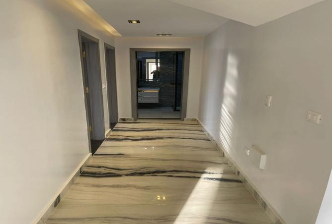 8005219 - Property Image 2