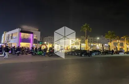 محل تجاري - استوديو - 1 حمام للايجار في شارع التسعين الشمالي - التجمع الخامس - مدينة القاهرة الجديدة - القاهرة