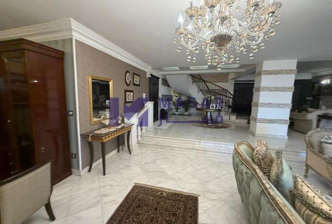 8033621 - Property Image 3