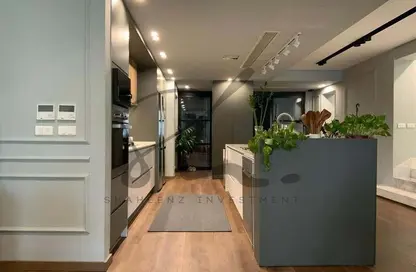 Villa - 4 Bedrooms - 3 Bathrooms for sale in American University Housing District - 5th Settlement Compounds - The 5th Settlement - New Cairo City - Cairo