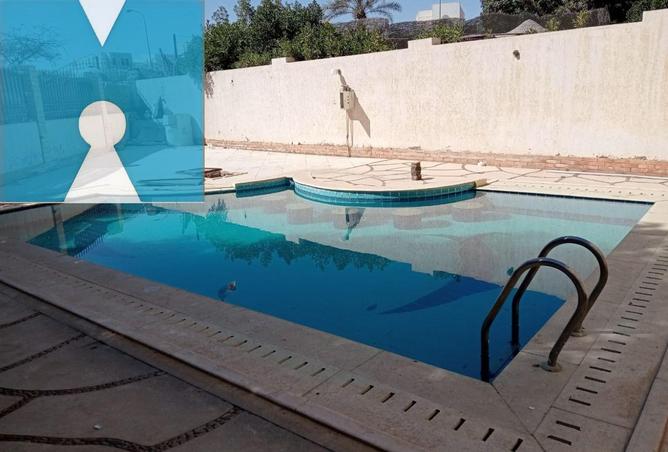 8194638 - Property Image 2