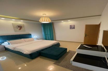 Penthouse - 3 Bedrooms - 4 Bathrooms for rent in Midtown - South Investors Area - New Cairo City - Cairo