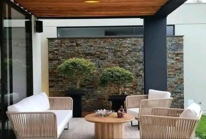 8450273 - Property Image 2