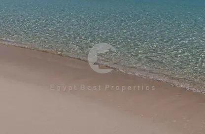 شاليه - 3 غرف نوم - 3 حمامات للبيع في رملة ليك سايد - قسم الضبعة - الساحل الشمالي