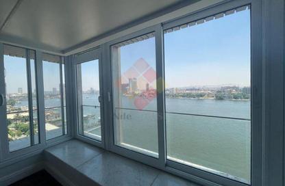 Apartment - 4 Bedrooms - 6 Bathrooms for sale in Nile Corniche St. - Garden City - Cairo