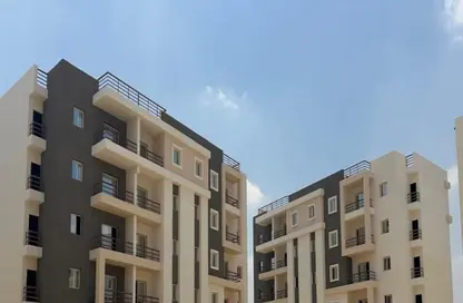Apartment - 3 Bedrooms - 3 Bathrooms for sale in Isola Sheraton - El Saaqah St. - Sheraton Al Matar - El Nozha - Cairo
