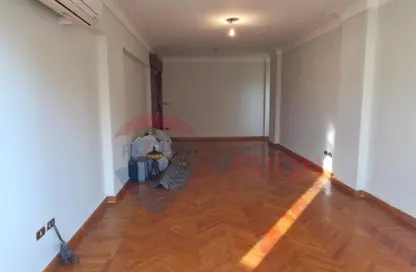 Apartment - 4 Bedrooms - 2 Bathrooms for sale in Gaber Abd Al Moaty Al Ghazali St. - Bolkly - Hay Sharq - Alexandria Apartment - 4 Bedrooms - 2 Bathrooms for sale in Gaber Abd Al Moaty Al Ghazali St. - Bolkly - Hay Sharq - Alexandria