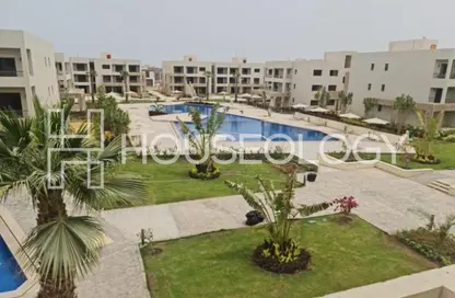 Chalet - 2 Bedrooms - 2 Bathrooms for sale in Azha - Al Ain Al Sokhna - Suez