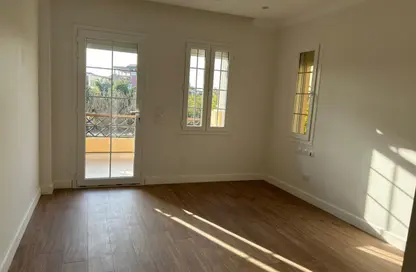 Villa - 4 Bedrooms - 5 Bathrooms for sale in Hyde Park - New Cairo City - Cairo