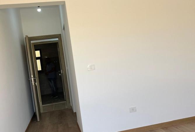 8089596 - Property Image 2