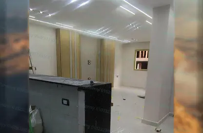 Apartment - 3 Bedrooms - 1 Bathroom for sale in Gate 2 - Ahmose - Hadayek El Ahram - Giza