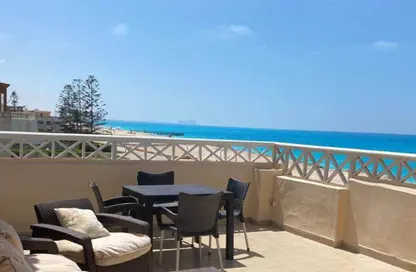 شاليه - 4 غرف نوم - 3 حمامات للبيع في بيت البحر - سيدي حنيش - الساحل الشمالي