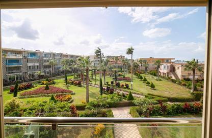 Chalet - 2 Bedrooms - 1 Bathroom for sale in Corniche Al Maamoura - Al Maamoura - Hay Than El Montazah - Alexandria