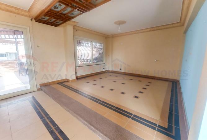 8185607 - Property Image 2