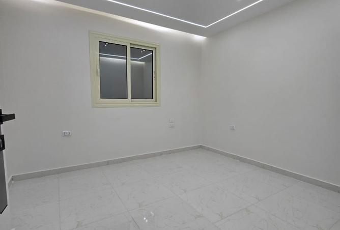 8100793 - Property Image 3