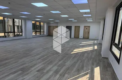 Office Space - Studio - 2 Bathrooms for rent in Akhnaton St. - District 5 - The 5th Settlement - New Cairo City - Cairo