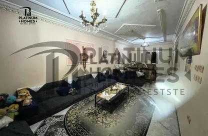 Apartment - 2 Bedrooms - 1 Bathroom for sale in Al Morsalin Al American St. - Janaklees - Hay Sharq - Alexandria