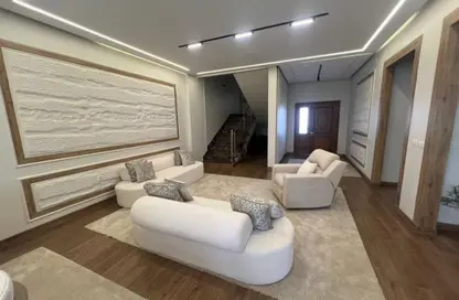 تاون هاوس - 4 غرف نوم - 5 حمامات للبيع في مدينة وصال - كمبوندات الشروق - مدينة الشروق - القاهرة