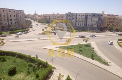 شقة - 3 غرف نوم - 3 حمامات للبيع في المجاورة الاولي - المنطقة الخامسة - مدينة الشروق - القاهرة