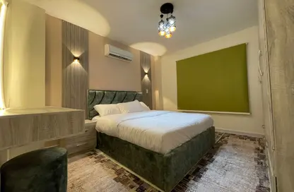Apartment - 2 Bedrooms - 1 Bathroom for rent in Al Rehab - New Cairo City - Cairo
