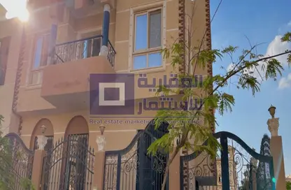 بناية كاملة - 8 غرف نوم - 8 حمامات للبيع في التوسعات الشمالية - مدينة 6 أكتوبر - الجيزة