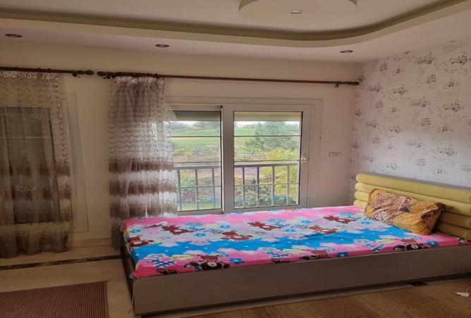 8450009 - Property Image 3