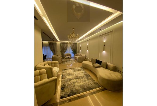 8180531 - Property Image 2