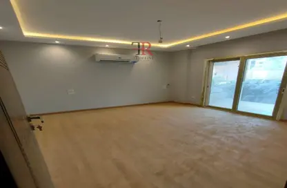 Apartment - 3 Bedrooms - 1 Bathroom for sale in Mountain View iCity - 5th Settlement Compounds - The 5th Settlement - New Cairo City - Cairo