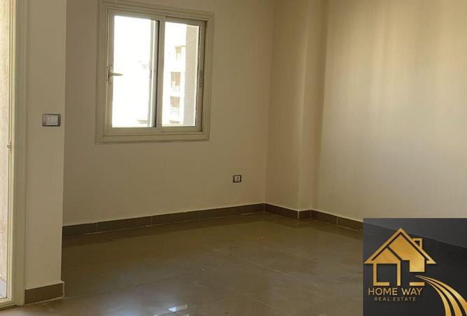 8163323 - Property Image 2