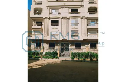 Apartment - 3 Bedrooms - 3 Bathrooms for sale in 2 and 2 - Al Andalus District - New Cairo City - Cairo