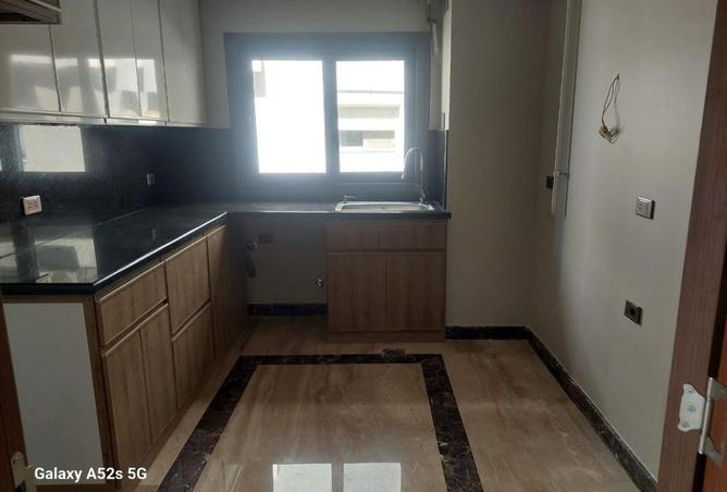 8482020 - Property Image 2