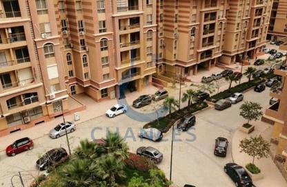 Apartment - 3 Bedrooms - 3 Bathrooms for sale in Maadi Gardens - Maadi - Hay El Maadi - Cairo