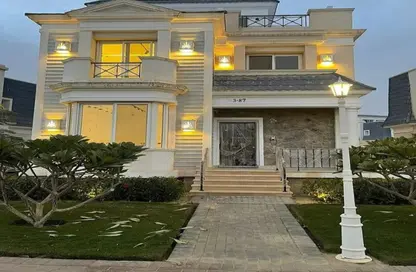Villa - 4 Bedrooms - 5 Bathrooms for sale in Mountain View Giza Plateau - Ring Road - 6 October City - Giza