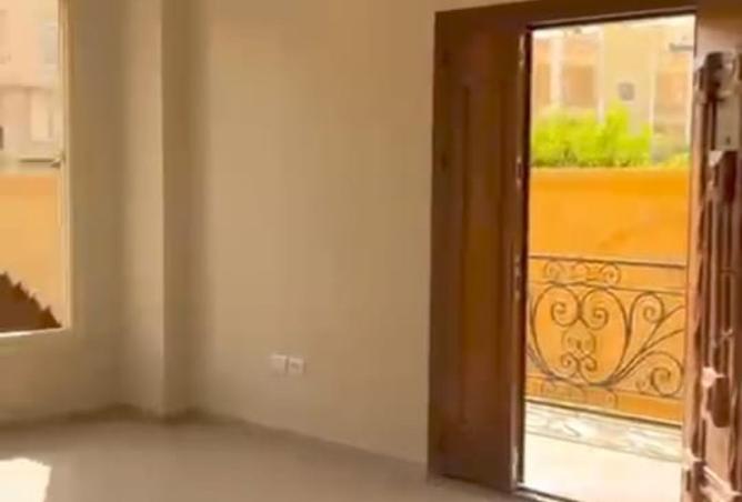 8227040 - Property Image 3