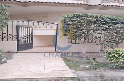 Apartment - 2 Bedrooms - 1 Bathroom for sale in District 3 - The 5th Settlement - New Cairo City - Cairo