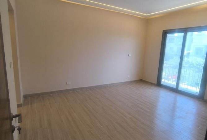 8098266 - Property Image 2