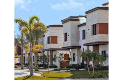 Villa - 4 Bedrooms - 3 Bathrooms for sale in Azzar - 5th Settlement Compounds - The 5th Settlement - New Cairo City - Cairo