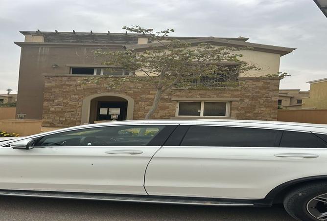 8394240 - Property Image 2