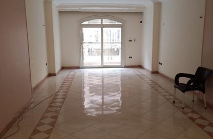 Apartment - 3 Bedrooms - 2 Bathrooms for rent in Street 199 - Degla - Hay El Maadi - Cairo