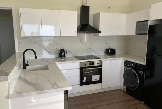 8284786 - Property Image 2