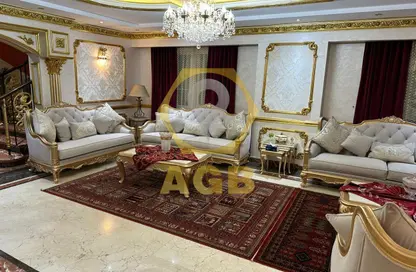 دوبلكس - 8 غرف نوم - 8 حمامات للبيع في الحي السابع - الشيخ زايد - الجيزة