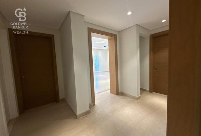 8232325 - Property Image 3