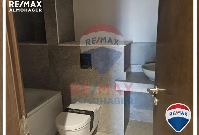 8245652 - Property Image 2