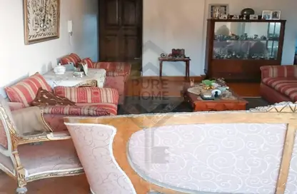 شقة - 3 غرف نوم - 1 حمام للبيع في شارع الاقبال - لوران - حي شرق - الاسكندرية