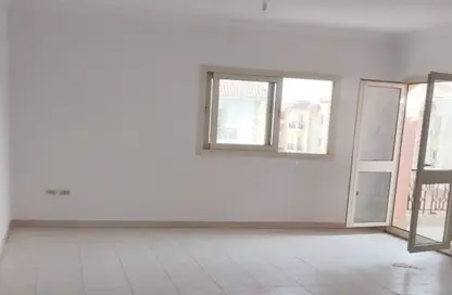 (بنتهاوس  (روف - 3 غرف نوم - 1 حمام للبيع في مدينة الصحفيين - المستثمرين الشمالية - مدينة القاهرة الجديدة - القاهرة