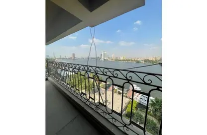Apartment - 5 Bedrooms - 5 Bathrooms for rent in Nile Corniche St. - Garden City - Cairo