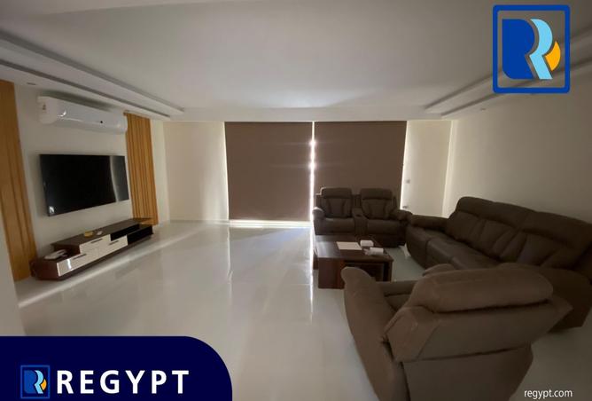 8086937 - Property Image 2