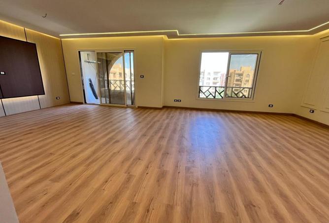 8245456 - Property Image 3